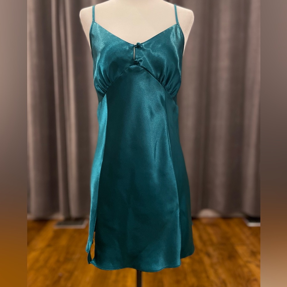 Rare vintage La Senza satin chemise nightie NWT